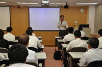 ���엝�����̈��A